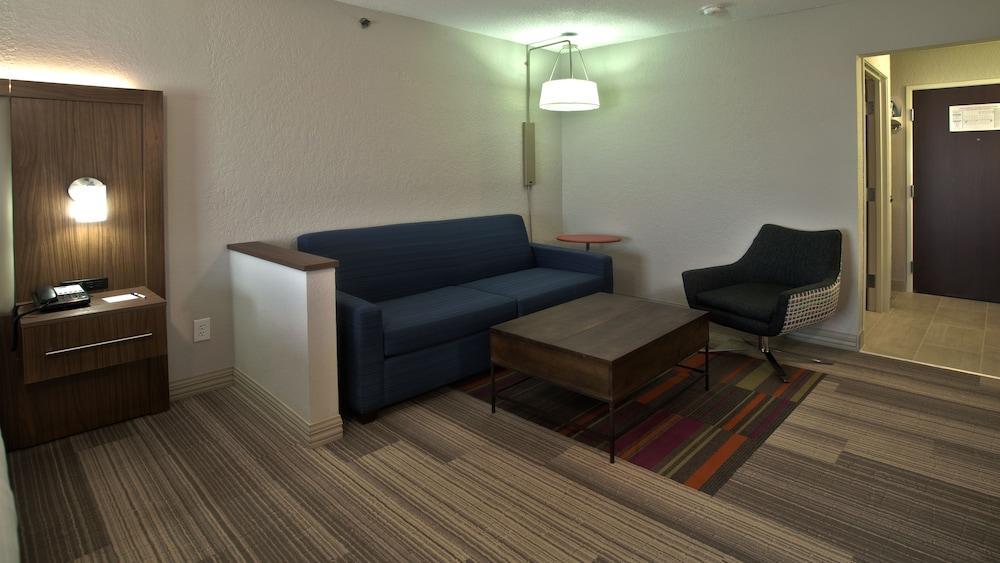 Holiday Inn Express & Suites Evansville North By Ihg Warrenton Buitenkant foto