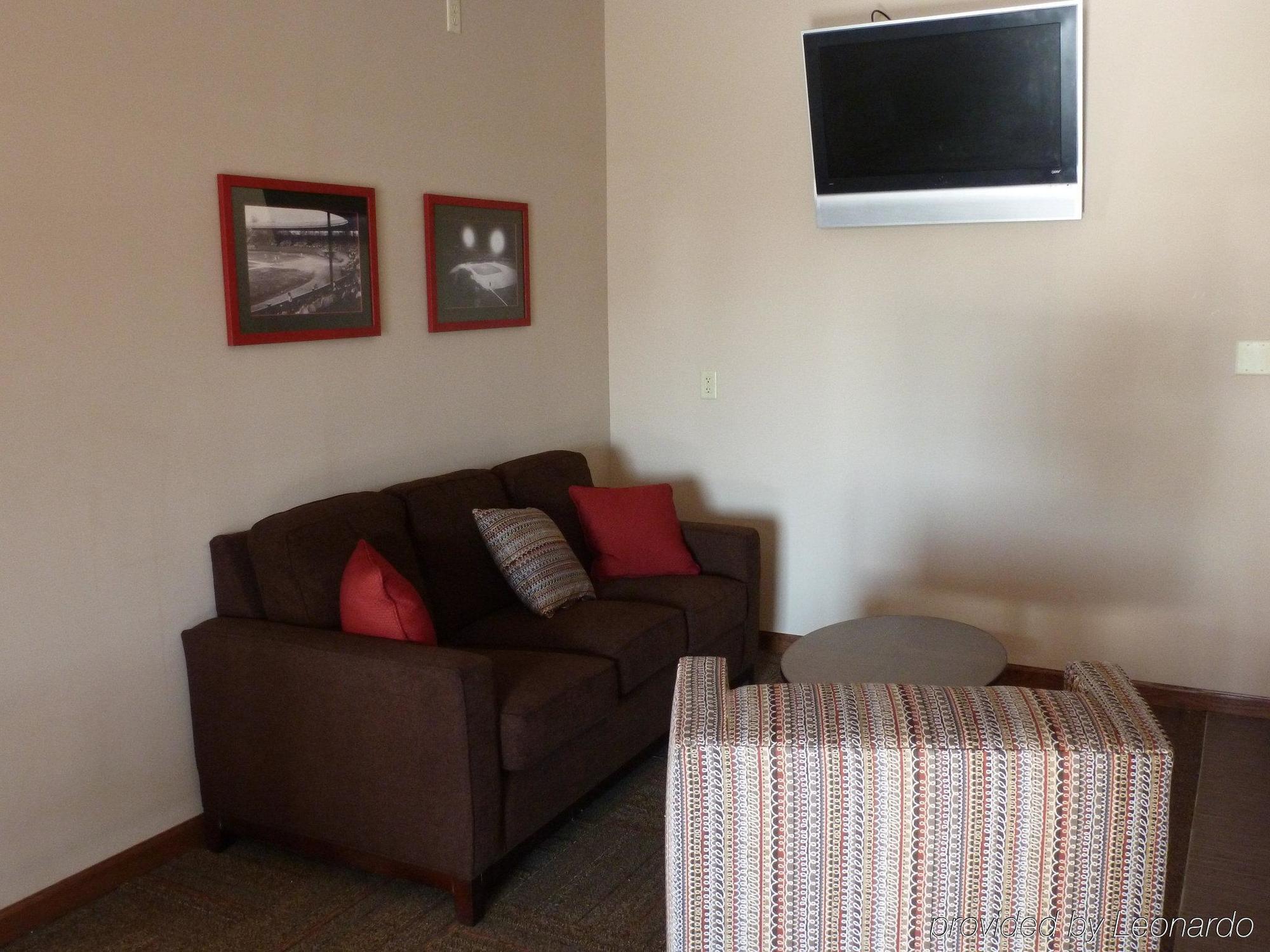 Holiday Inn Express & Suites Evansville North By Ihg Warrenton Kamer foto