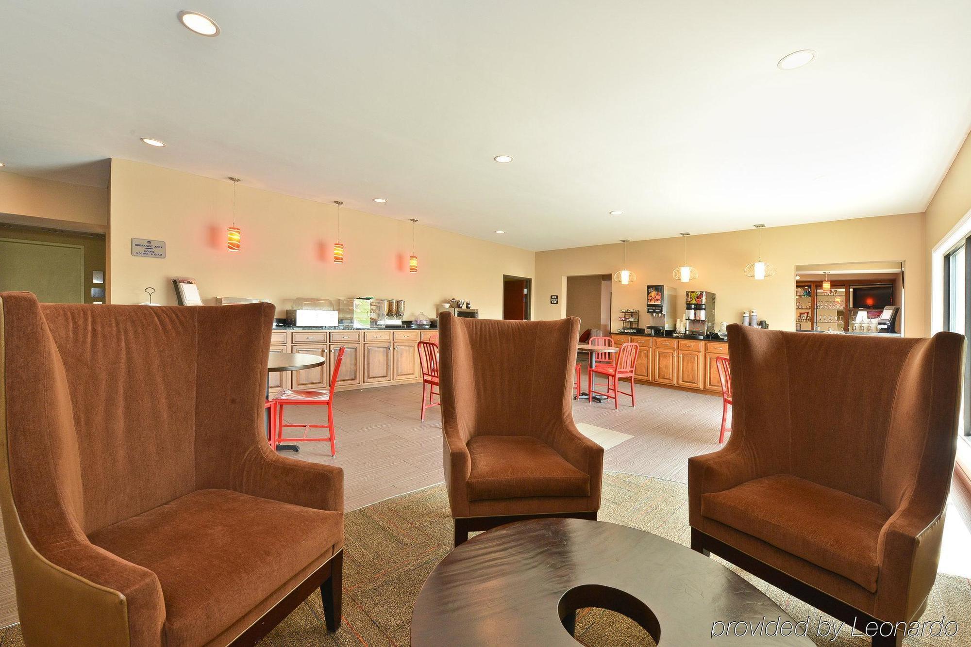 Holiday Inn Express & Suites Evansville North By Ihg Warrenton Buitenkant foto
